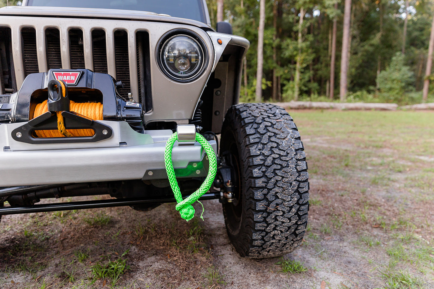 Flux Offroad Jeep TJ/LJ Aluminum Stubby Front Bumper With Stainless Rash Guards And Winch Fairlead Mount